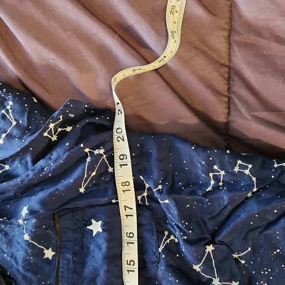 Next to Nothing Medium crop blouse stars - Picture 7 of 8